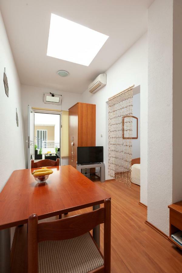 Apartments R Макарська Екстер'єр фото